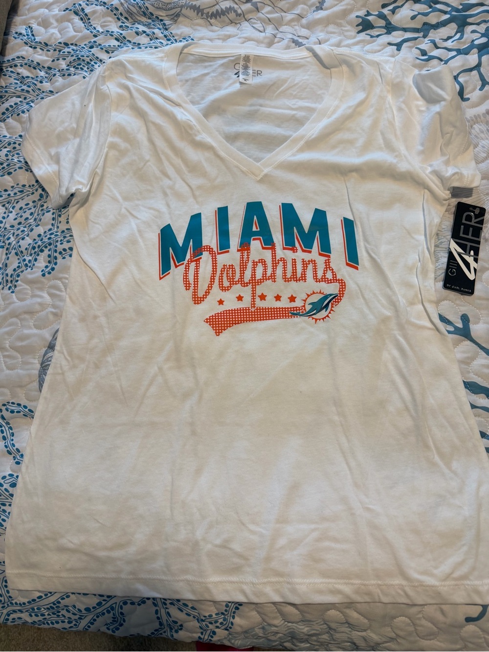 NWT Women’s White Miami Dolphins NFL V-Neck Tee with Aqua and Orange Graphic🩵🧡